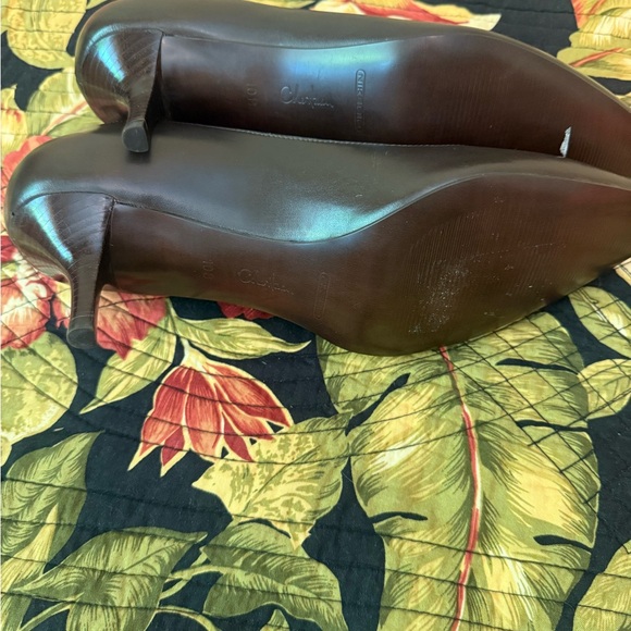 Elegant Brown Cole Haan Vegan Leather Pumps - Picture 3 of 4